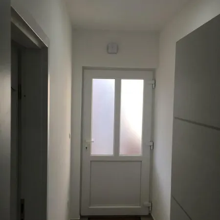 Апартаменты Apartman Sea